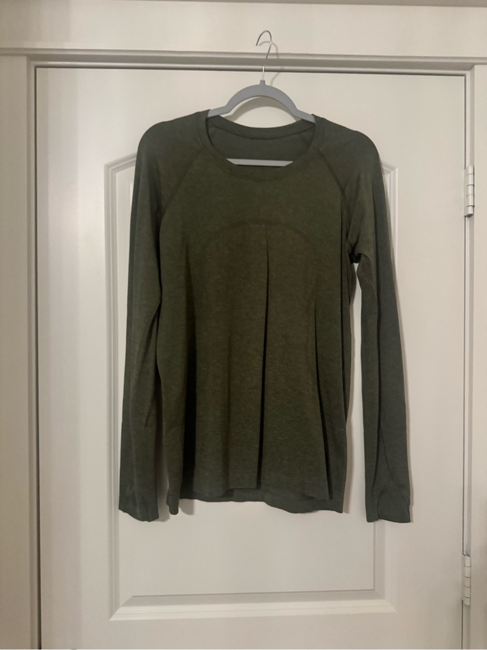 lululemon athletica Olive Green Long Sleeve Crew Top